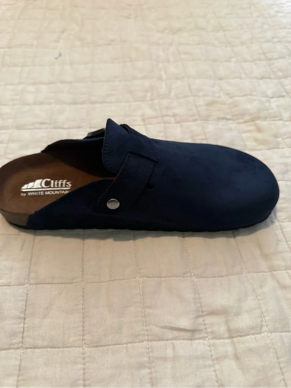 Cliffs by WHITE MOUNTAIN women’s Navy Suede Slip-On Clog with Buckle